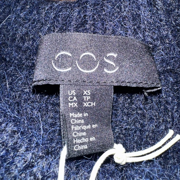 Men’s COS Crewneck sweater XS in Blue - Picture 4 of 4